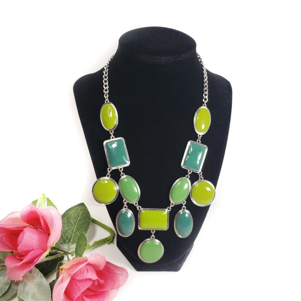 Statement bib necklace in green colors